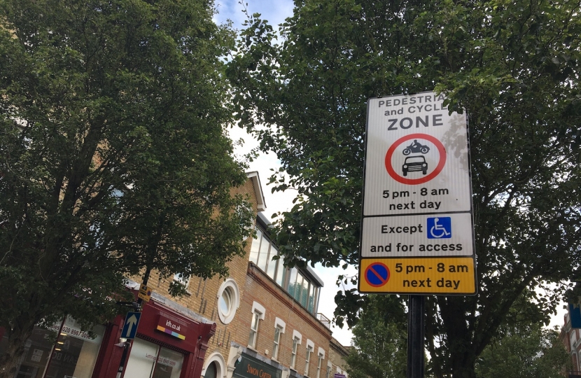 New sign at the junction of Devonshire Road with Chiswick High Road